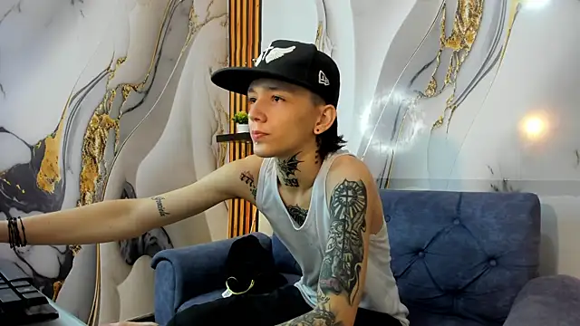 StraightBoy Nick online show from September 2025 07:15:02 AM