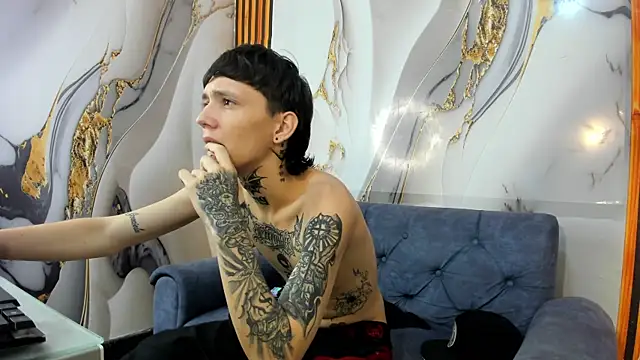 StraightBoy Nick online show from October 2025 05:40:01 AM
