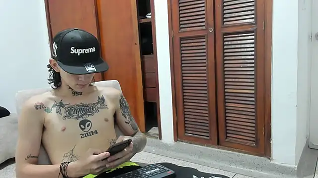 StraightBoy Nick online show from March 2026 01:02:01 AM