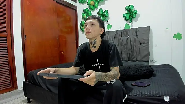 Snapshot of StraightBoy_Nick chatting on May 2026 01:59:02 PM StraightBoy Nick online show from May 2026 01:59:02 PM