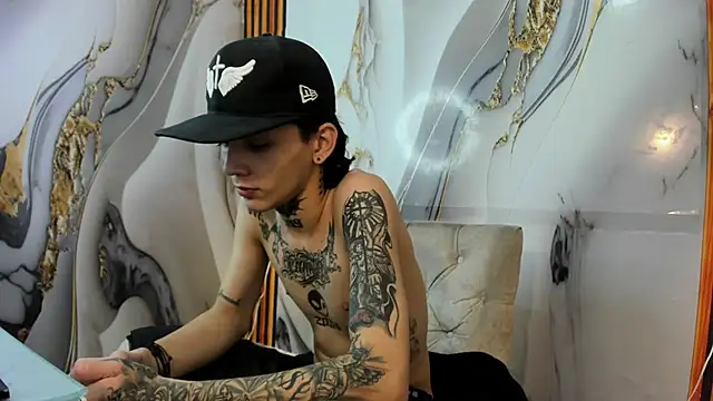 StraightBoy Nick online show from November 2025 03:10:02 AM