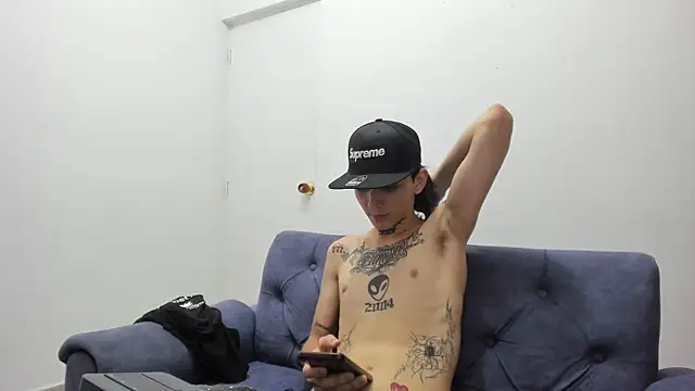 StraightBoy Nick online show from April 2026 12:39:01 AM