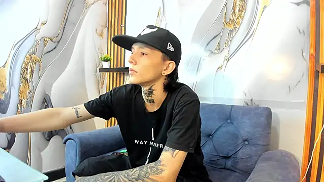 StraightBoy Nick online show from October 2025 05:09:02 AM