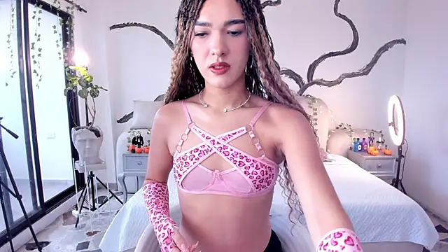 MarilynDupont online show from October 2025 12:04:01 PM