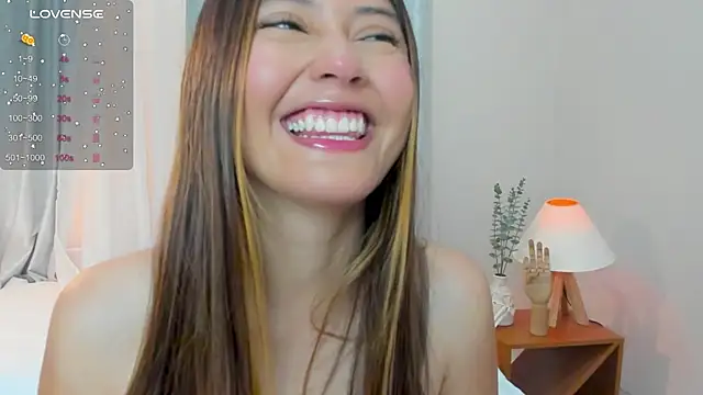 Snapshot of amy_innocent_1 chatting on September 2025 01:59:02 PM amy innocent 1 online show from September 2025 01:59:02 PM