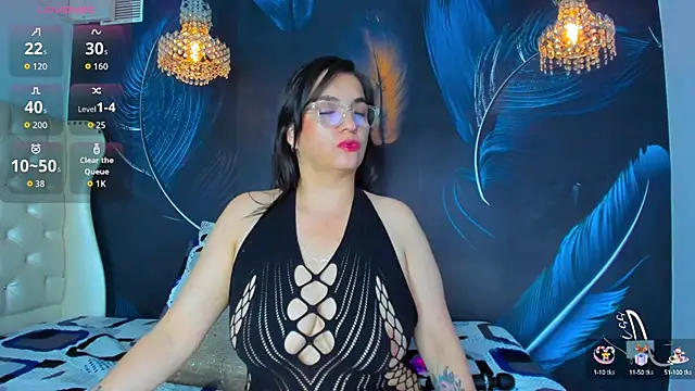Liss Bela online show from October 2025 11:47:01 PM