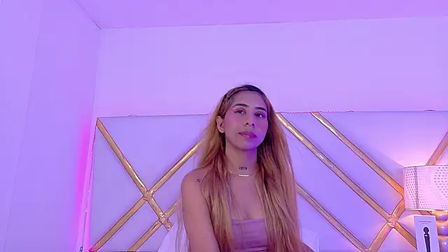 Snapshot of laila_stilwiills chatting on October 2025 04:52:01 PM laila stilwiills online show from October 2025 04:52:01 PM