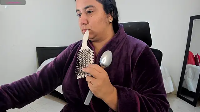 MariamCastiblanco online show from February 2026 05:02:01 PM