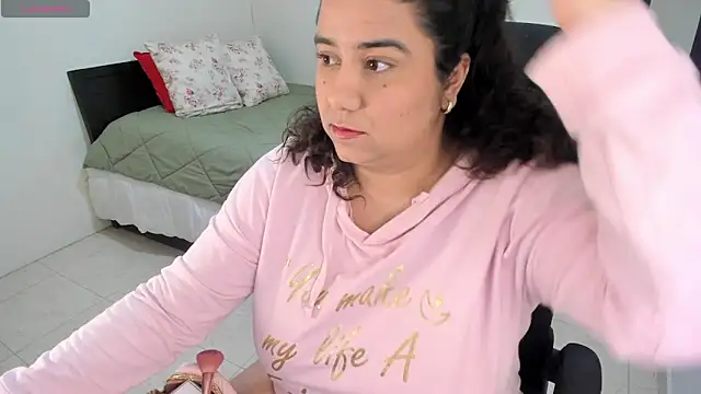 MariamCastiblanco online show from April 2026 08:26:01 PM