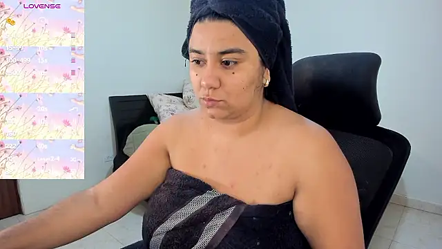 MariamCastiblanco online show from January 2026 06:59:01 PM