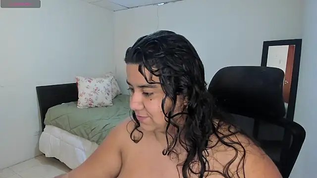 MariamCastiblanco online show from June 2026 05:46:02 PM