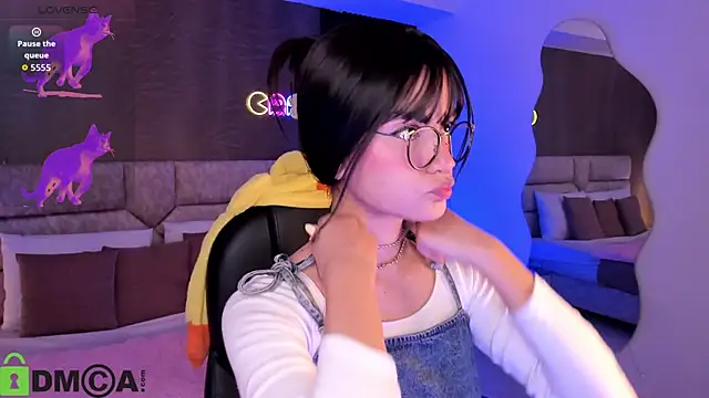 Arinextdoor online show from October 2025 11:15:02 PM