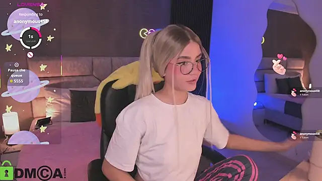 Arinextdoor online show from November 2025 03:38:02 AM