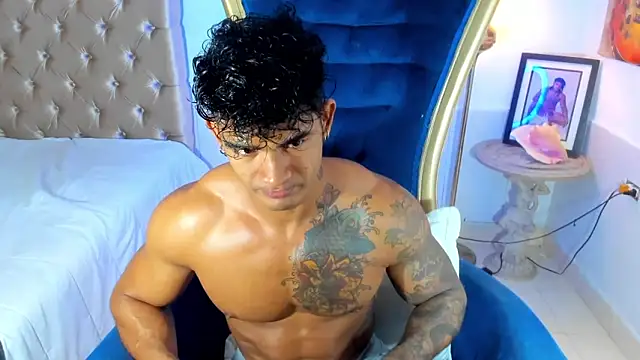 antonio  444 online show from May 2026 07:57:02 PM