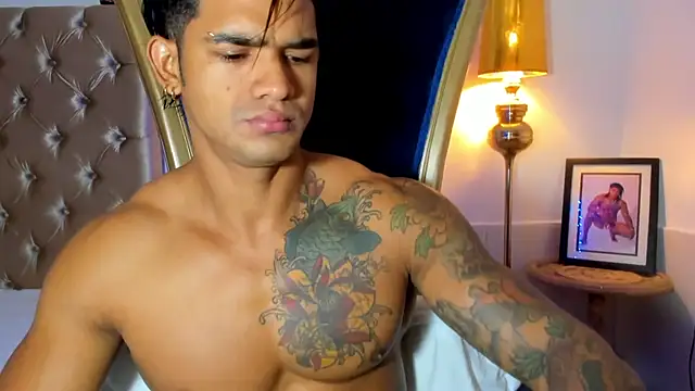 antonio  444 online show from November 2025 11:24:01 AM