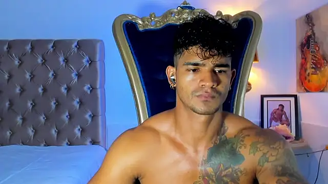 antonio  444 online show from May 2026 06:58:02 PM