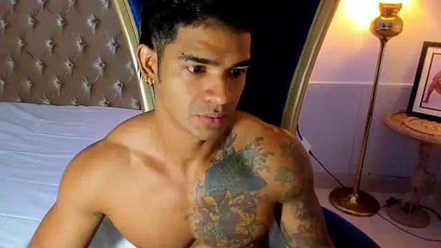 antonio  444 online show from November 2025 11:44:01 AM