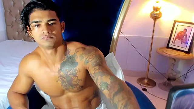 antonio  444 online show from October 2025 10:58:02 AM