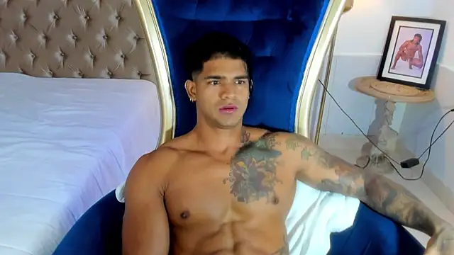 antonio  444 online show from November 2025 08:07:02 AM