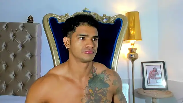 antonio  444 online show from November 2025 09:02:02 AM