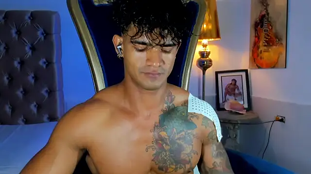 antonio  444 online show from June 2026 11:13:01 PM