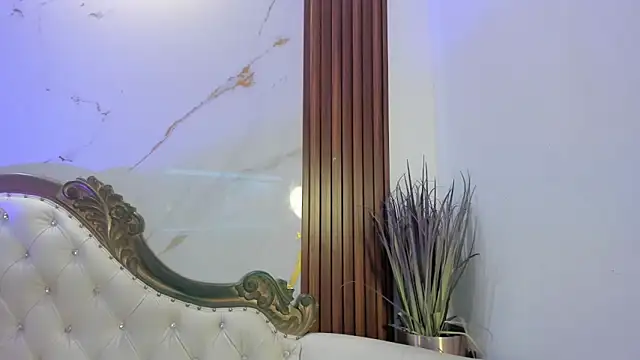 Snapshot of CoralieBronson chatting on November 2025 08:23:02 PM CoralieBronson online show from November 2025 08:23:02 PM