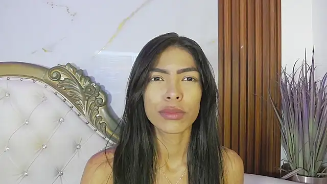 Snapshot of CoralieBronson chatting on November 2025 09:52:01 PM CoralieBronson online show from November 2025 09:52:01 PM