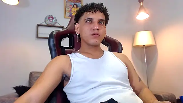 Snapshot of Xfire_boy69 chatting on November 2025 05:56:02 PM Xfire boy69 online show from November 2025 05:56:02 PM