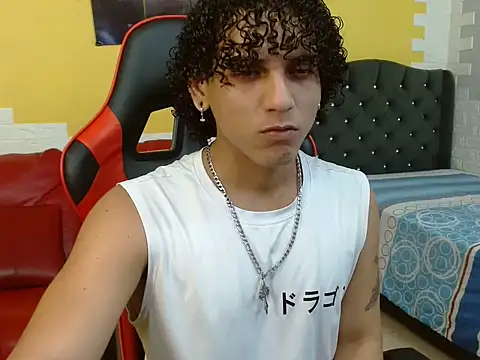 Xfire boy69 online show from October 2025 03:46:02 PM