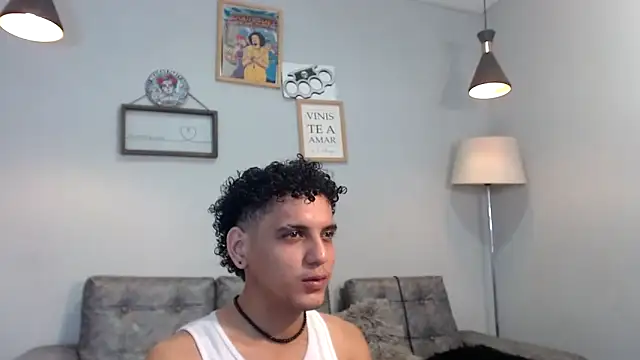 Snapshot of Xfire_boy69 chatting on November 2025 02:28:02 PM Xfire boy69 online show from November 2025 02:28:02 PM