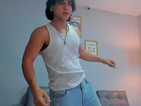 Xfire boy69 online show from September 2025 08:49:01 PM