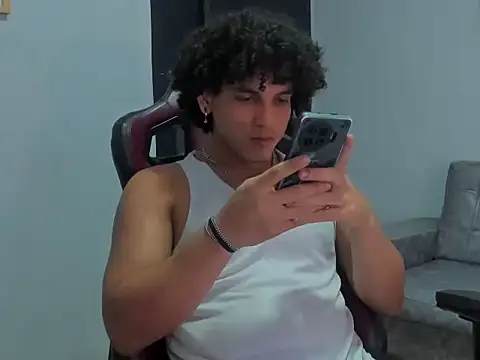 Xfire boy69 online show from September 2025 02:51:01 AM