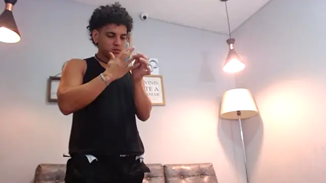 Snapshot of Xfire_boy69 chatting on November 2025 02:39:01 PM Xfire boy69 online show from November 2025 02:39:01 PM