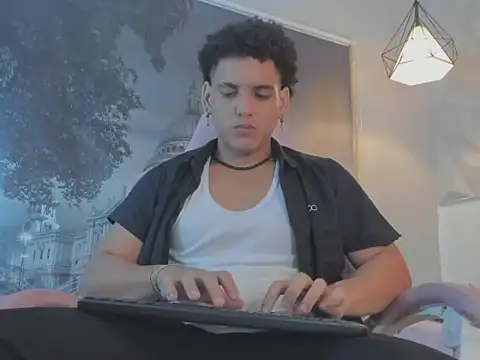 Snapshot of Xfire_boy69 chatting on November 2025 08:20:02 PM Xfire boy69 online show from November 2025 08:20:02 PM