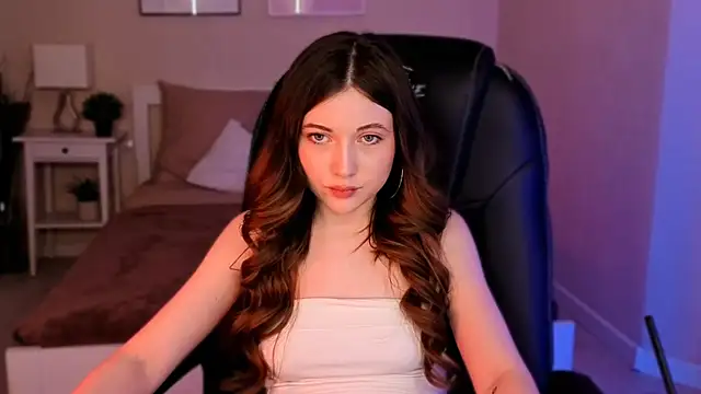 Kimmie shine online show from May 2026 08:01:02 PM