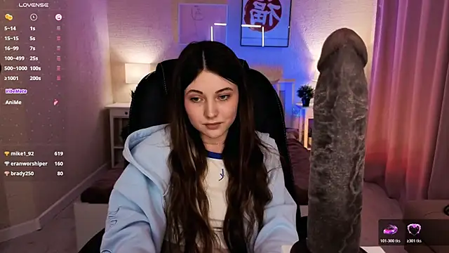 Kimmie shine online show from April 2026 01:01:02 PM