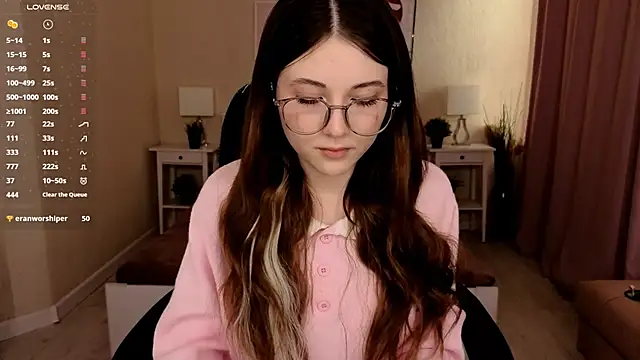 Kimmie shine online show from April 2026 08:53:02 AM