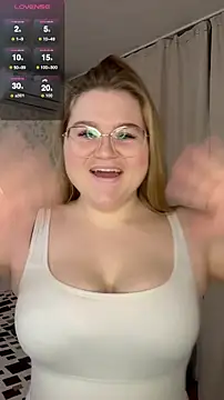 Snapshot of Monahosks chatting on February 2026 03:45:02 PM Monahosks online show from February 2026 03:45:02 PM