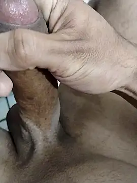 boyquente21 online show from October 2025 01:22:01 AM