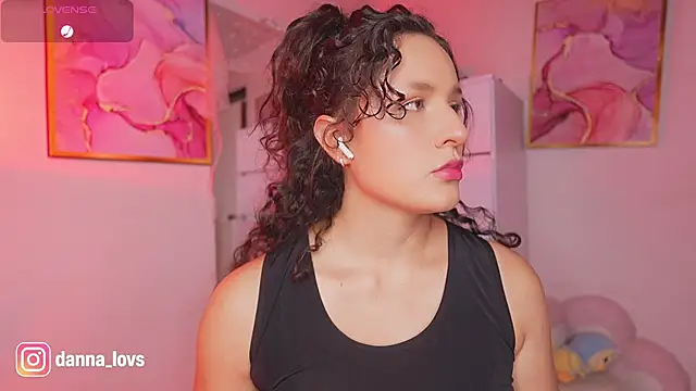 Snapshot of Dannaa_Lovs chatting on November 2025 05:50:01 PM Dannaa Lovs online show from November 2025 05:50:01 PM