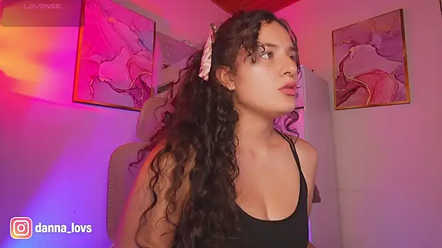 Snapshot of Dannaa_Lovs chatting on November 2025 06:33:02 PM Dannaa Lovs online show from November 2025 06:33:02 PM