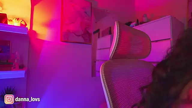 Snapshot of Dannaa_Lovs chatting on November 2025 06:34:02 PM Dannaa Lovs online show from November 2025 06:34:02 PM