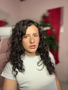 Snapshot of Dannaa_Lovs chatting on December 2025 07:02:02 PM Dannaa Lovs online show from December 2025 07:02:02 PM