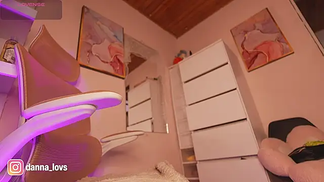 Snapshot of Dannaa_Lovs chatting on October 2025 05:23:02 PM Dannaa Lovs online show from October 2025 05:23:02 PM