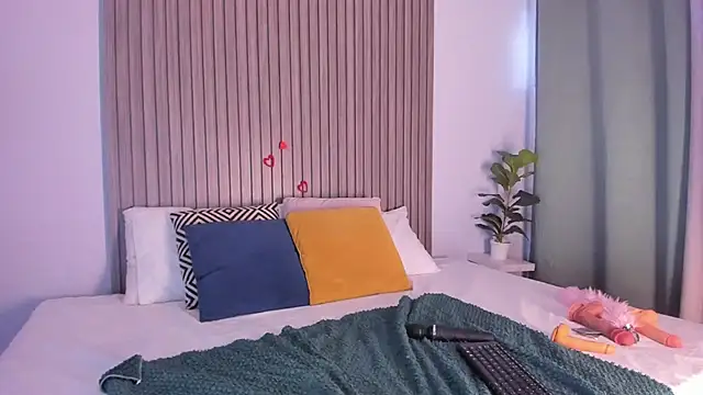 Snapshot of Blue_Sixx chatting on September 2025 07:41:02 PM Blue Sixx online show from September 2025 07:41:02 PM