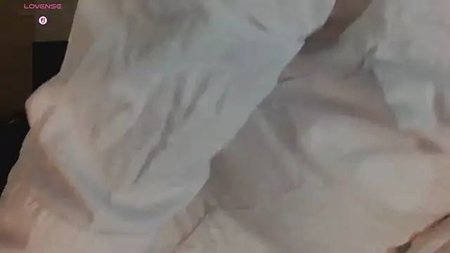 Snapshot of Blue_Sixx chatting on September 2025 10:16:01 PM Blue Sixx online show from September 2025 10:16:01 PM