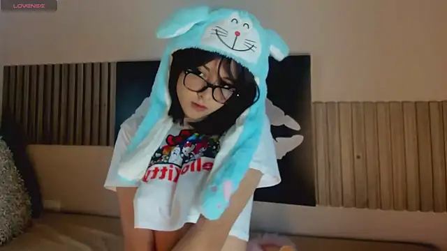 Snapshot of Blue_Sixx chatting on September 2025 10:25:01 PM Blue Sixx online show from September 2025 10:25:01 PM