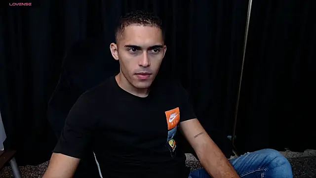 Snapshot of Derek_Storm_ chatting on November 2025 10:52:01 AM Derek Storm online show from November 2025 10:52:01 AM