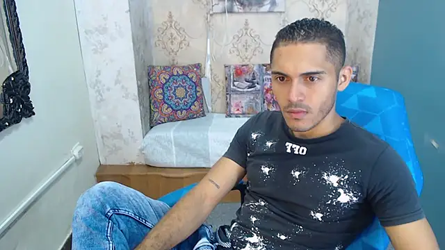 Snapshot of Derek_Storm_ chatting on November 2025 10:16:02 AM Derek Storm online show from November 2025 10:16:02 AM