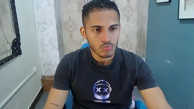 Snapshot of Derek_Storm_ chatting on December 2025 12:26:01 PM Derek Storm online show from December 2025 12:26:01 PM